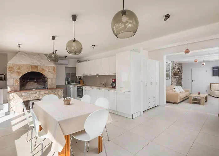 Villa Luxury Beachfront Anemos Hvar With Pool Hvar Town