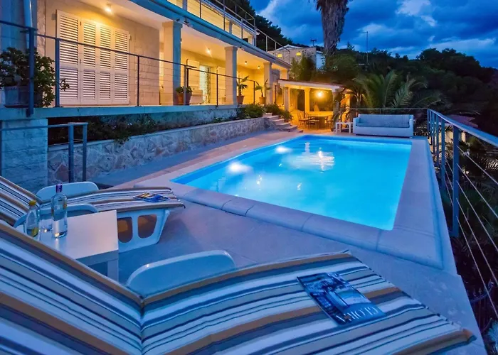 Villa Luxury Beachfront Anemos Hvar With Pool