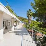 Luxury Beachfront Anemos Hvar With Pool Хвар