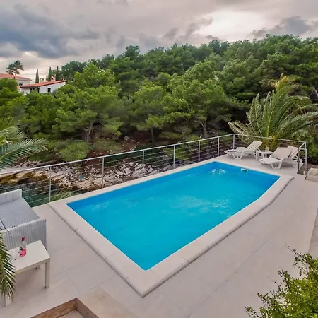 Villa Luxury Beachfront Anemos Hvar With Pool