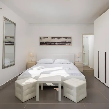 Luxury Beachfront Anemos Hvar With Pool *