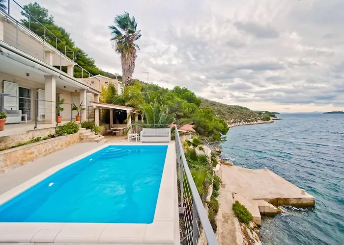 Villa Luxury Beachfront Anemos Hvar With Pool *