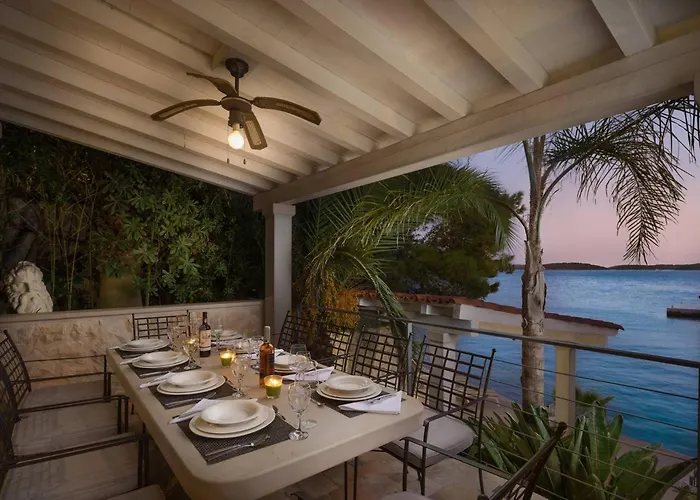 Luxury Beachfront Anemos Hvar With Pool Villa