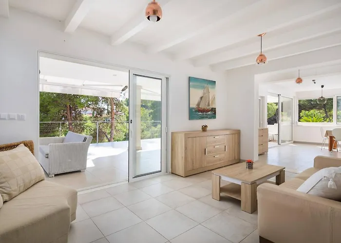 Luxury Beachfront Anemos Hvar With Pool Villa *