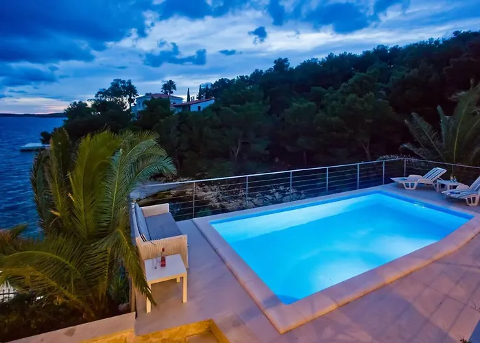 Luxury Beachfront Anemos Hvar With Pool Villa