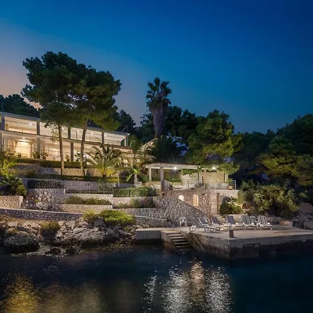 Luxury Beachfront Anemos Hvar With Pool Willa Hvar Town